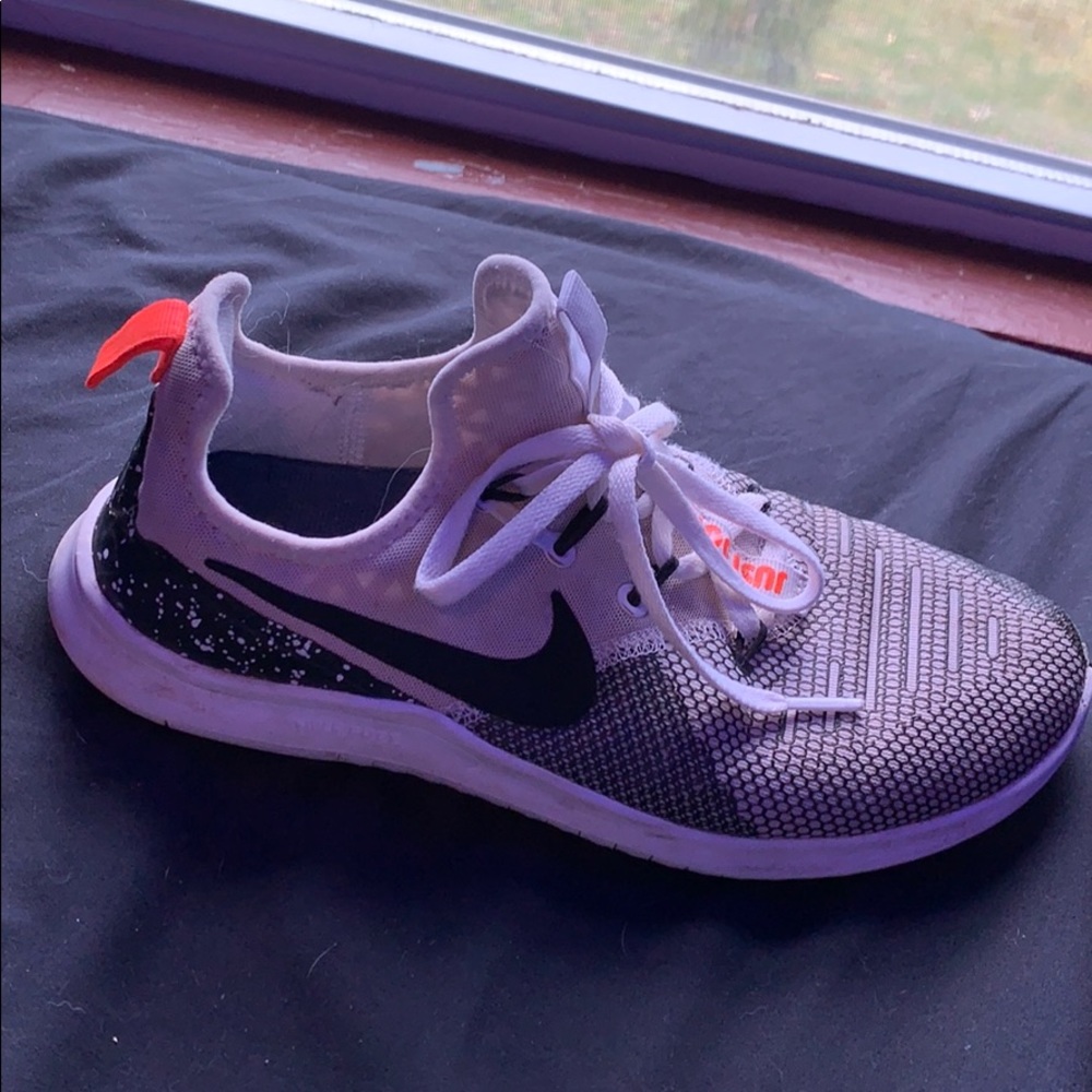 Nike cloudfoam shoes